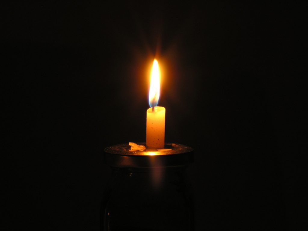 candle-1-1553438-1280x960